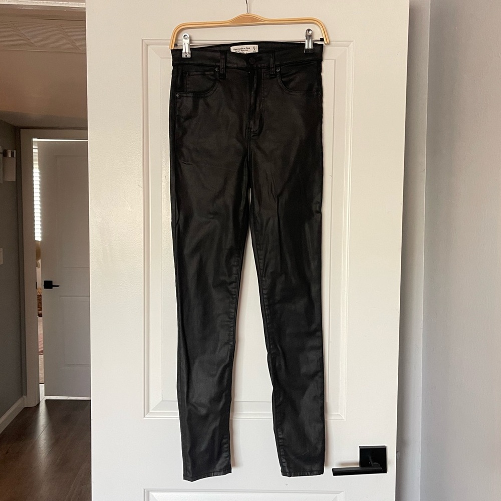 Abercrombie & Fitch High Rise Leather Coated Skinny Jeans